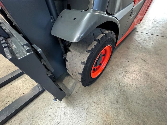 2020 service + UVV 12/2026   4 375 timmar Linde E16