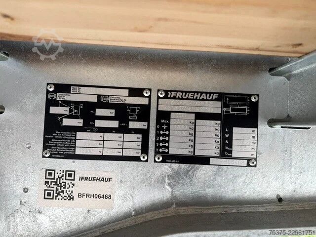 Bâche Fruehauf City Curtainsider steering axle