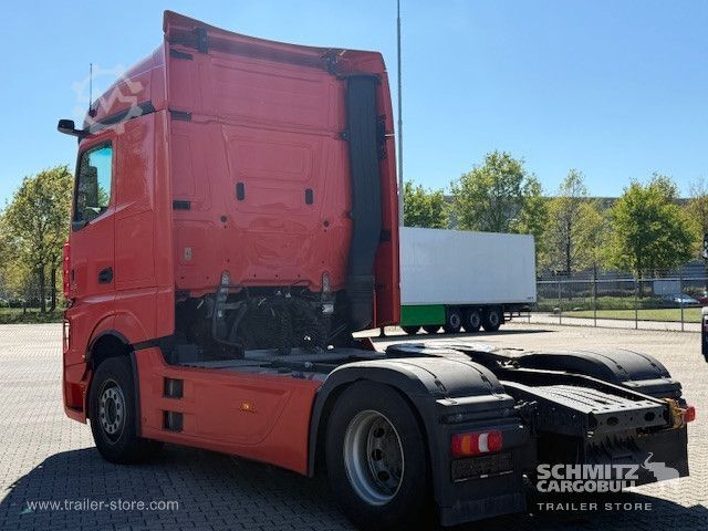 Standard dragbil  Sattelzugmaschine Sonstige