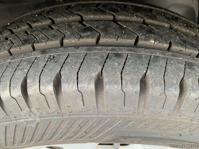 Magas tetős furgon Ford Custom 300 Dop. Cab. 6 posti L1 H1 - Euro 6