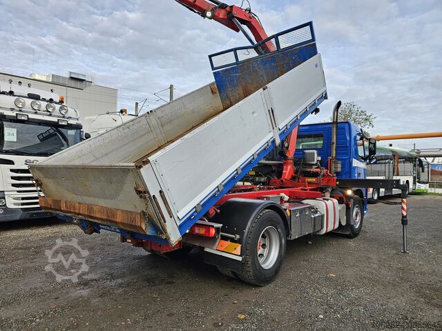 Üç yönlü damperli kamyon Volvo FM9 340HP Kran FASSI F95A.24 Blatt/Blatt