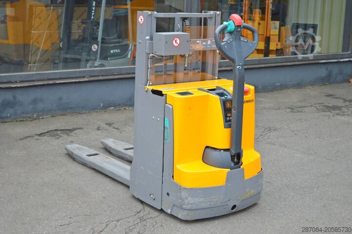 Pall staplare Jungheinrich EJD 118