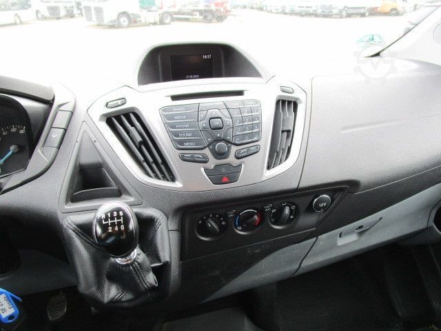 Minibusz FORD Transit Custom, 9 Sitze, Euro 6