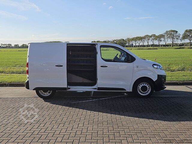 OPEL VIVARO 1.5 L2 NAP Euro 6, 3 sedišta! OPEL VIVARO 1.5 L2 NAP Euro6 3-Zits!