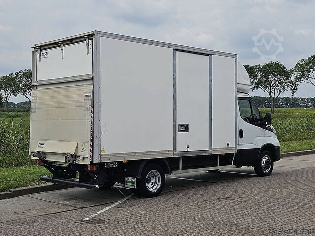 IVECO DAILY 35C16 sandučar sa podiznom rampom! IVECO DAILY 35C16 Bakwagen Laadklep!