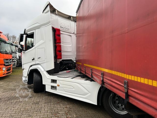 Standardni tegljač DAF XF 530 SZM 4x2