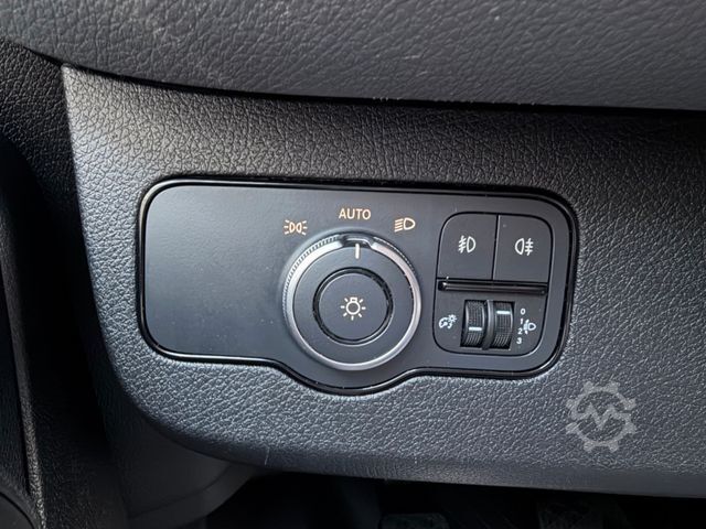 Bestelwagen met verhoogd dak MERCEDES-BENZ Sprinter 317 CDI 3665 Klima 360 SHZ MBUX