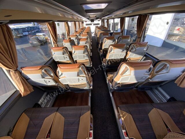 Autocar de turism Mercedes-Benz Tourismo L 17 RHD