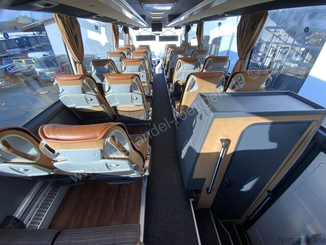 Autocar de turism Mercedes-Benz Tourismo L 17 RHD