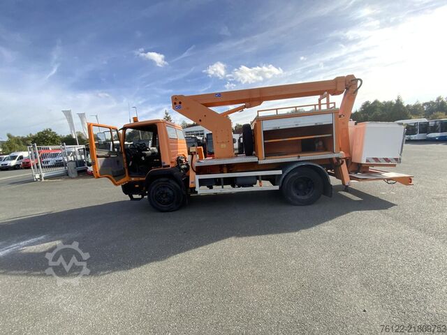 Radna platforma montirana na kamionu Mercedes-Benz 1117