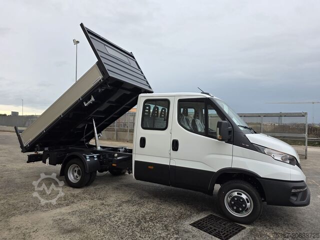 Volquete trilateral Iveco Daily 35