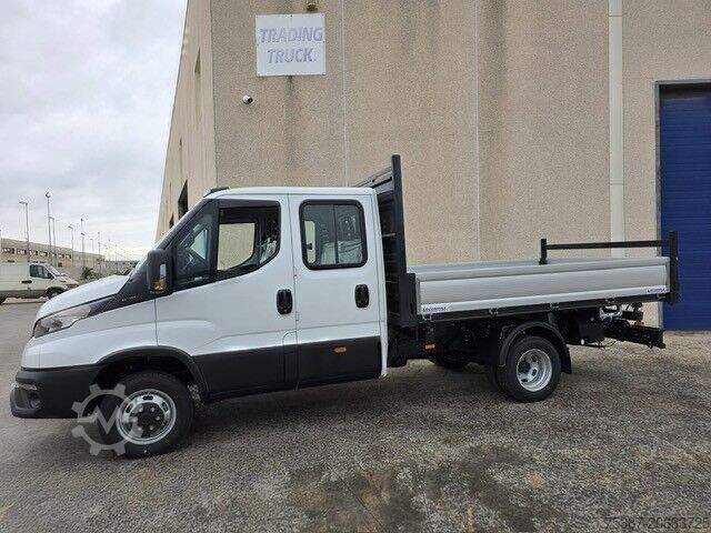 Volquete trilateral Iveco Daily 35