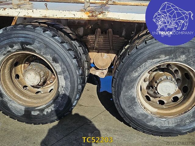 Châssis avec cabine Renault Kerax 370