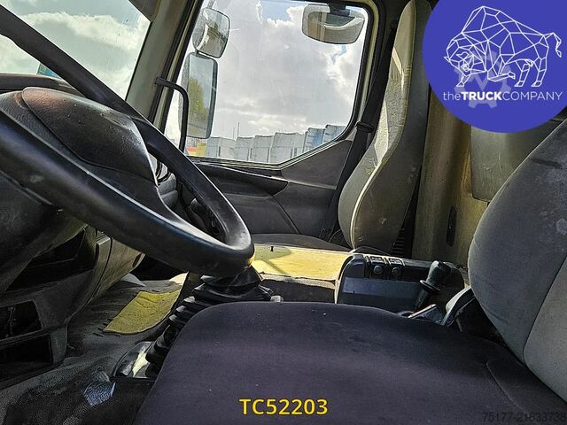 Châssis avec cabine Renault Kerax 370