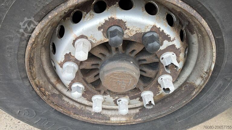 Skjutbara presenningar Krone BPW- (BPW AXLES / DISC BRAKES / FREINS DISQUE)