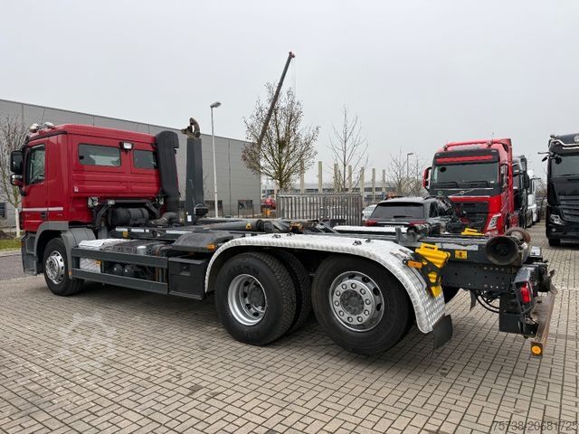 Haakarm vrachtwagen MERCEDES-BENZ Actros 2541 Abrollkipper Meiller/Retarder