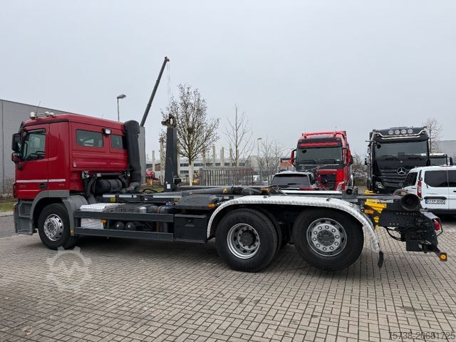 Haakarm vrachtwagen MERCEDES-BENZ Actros 2541 Abrollkipper Meiller/Retarder