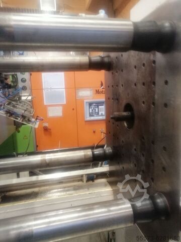 Maszyna do formowania wtryskowego NETSTAL 