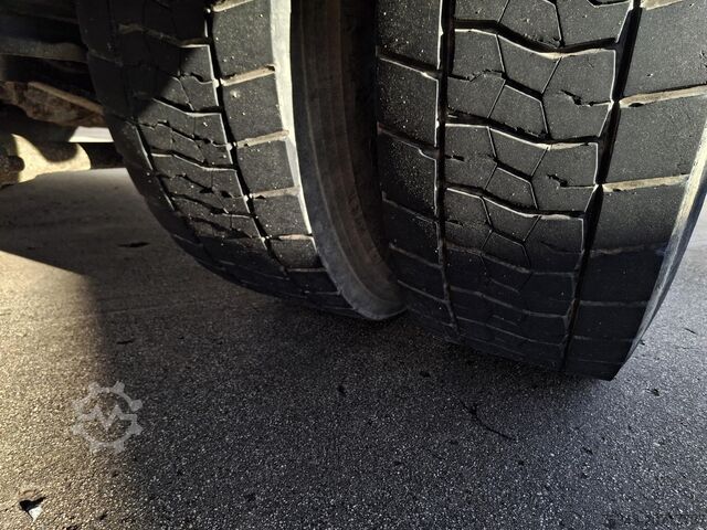 Camión carrozado IVECO EUROCARGO ML 190EL28P - E6