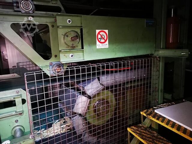 METECNO LIJN SANDWICHPANELEN VOOR DEUREN EN WANDEN TOT 610M BREEDTE METECNO SANDWICH PANEL LINE FOR DOORS AND WALLS 610mm w...