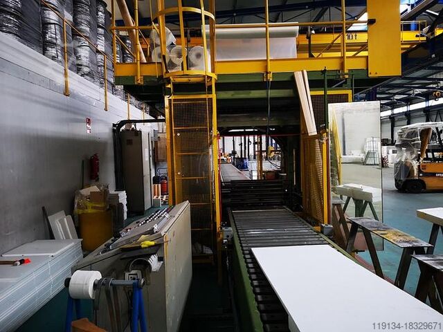 METECNO-LINIE VON SANDWICHPLATTEN FÜR TÜREN UND WÄNDE BIS ZU 610 M BREITE METECNO SANDWICH PANEL LINE FOR DOORS AND WALLS 610mm w...