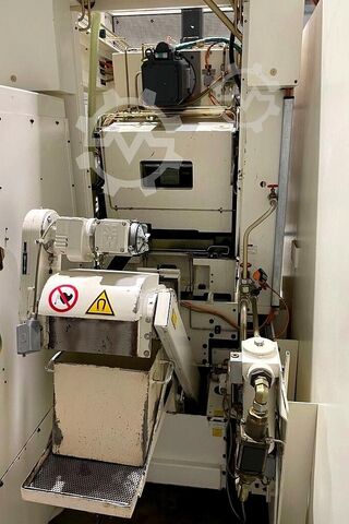 Tvarovač ozubených kol LIEBHERR LS 122