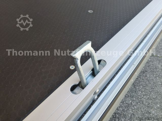 Schuifzeil bestelwagen IVECO Daily 35S18 Pritsche Plane LBW Navi/ACC Tempomat