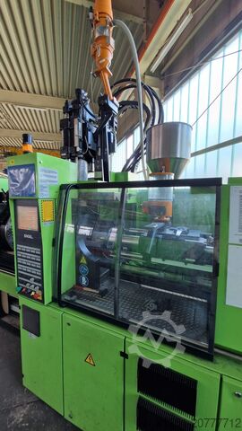 Enjeksiyon kalıplama makinesi ENGEL VICTORY 330H-80V-90 combi