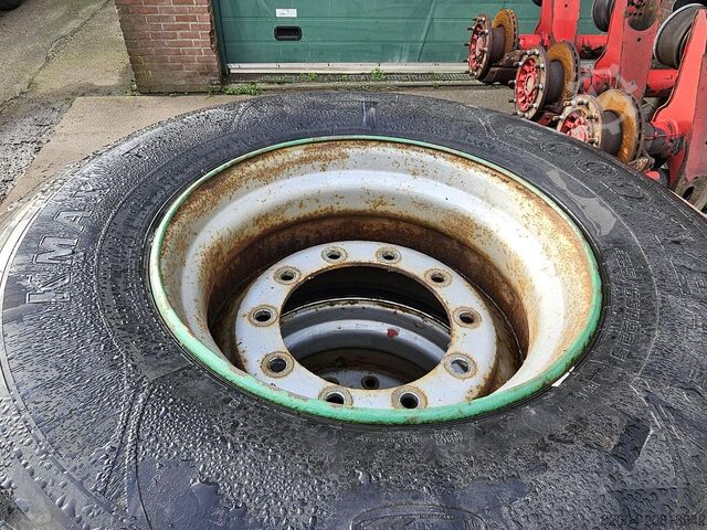 2010 HANKOOK GOOD YER. 425/65 R 22.5 HANKOOK GOOD YER. 425/65 R 22.5