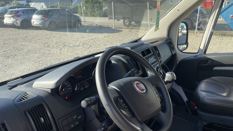 Halvintegreret autocamper Fiat Ducato Carasuite 650 MF | 5 Posti Letto | Semintegrato