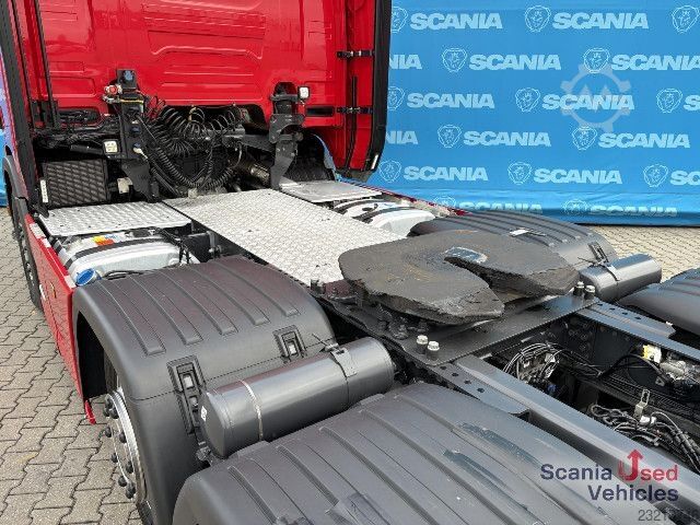 Standaard trekker Scania R 460 A6x2/4NA RETARDER P-AIRCO PTO S2 VECTO 3