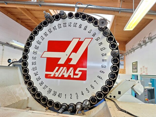 Vertikalt bearbetningscenter Haas VF-4 DHE