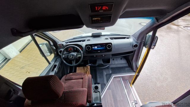Minibús MERCEDES-BENZ 517 Lord Comfort XXL Lagerfahrzeug 23 SS