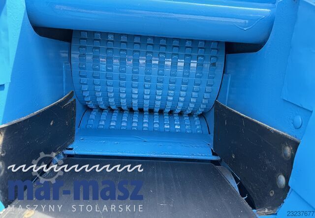 Štěpkovač s pásovým podavačem Vecoplan 45/14/2 30kW