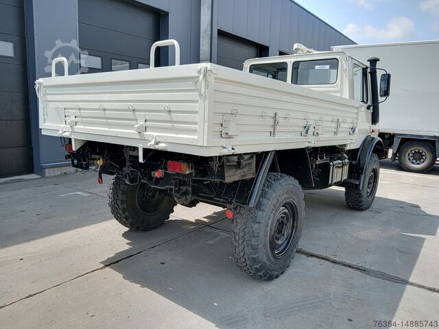 Obecní účelové vozidlo Unimog 435 U1300 4x4 Drop Side Plate 130 PS