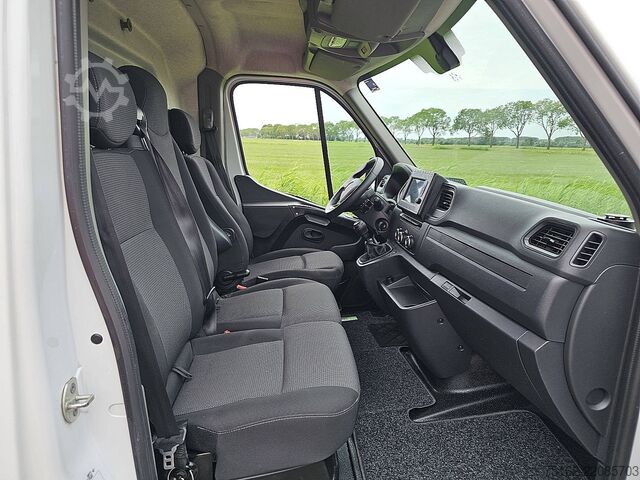 Carrinha de tejadilho alto RENAULT MASTER 2.3 L3H2 Navi Euro6!