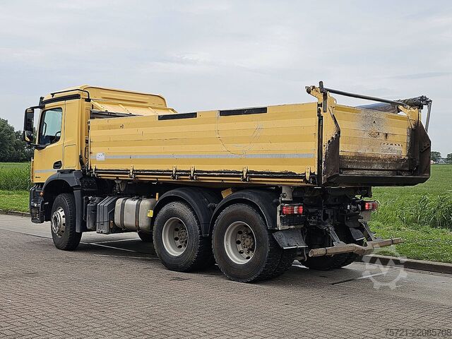 Wywrotka 3-stronna MERCEDES-BENZ AROCS 2643