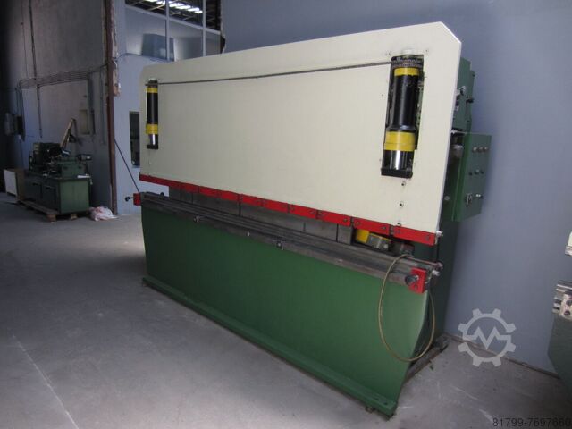 Abkantpresse GIZELIS 60 tons x 3000 mm