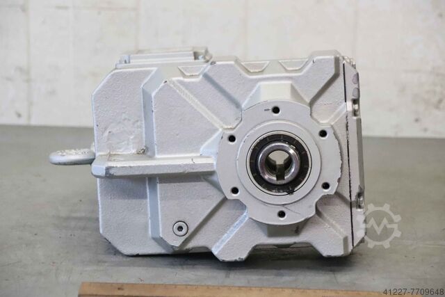 Silnik przekładniowy 0,37 kW 43,5 obr. BAUER BF10-04/D07LA4