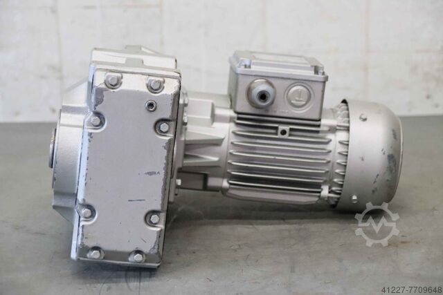 Silnik przekładniowy 0,37 kW 43,5 obr. BAUER BF10-04/D07LA4