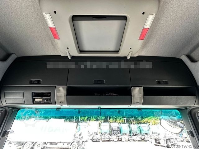 Flatbed truck MAN TGX 26.440 6x2 Pritsche Liftachse EURO 5