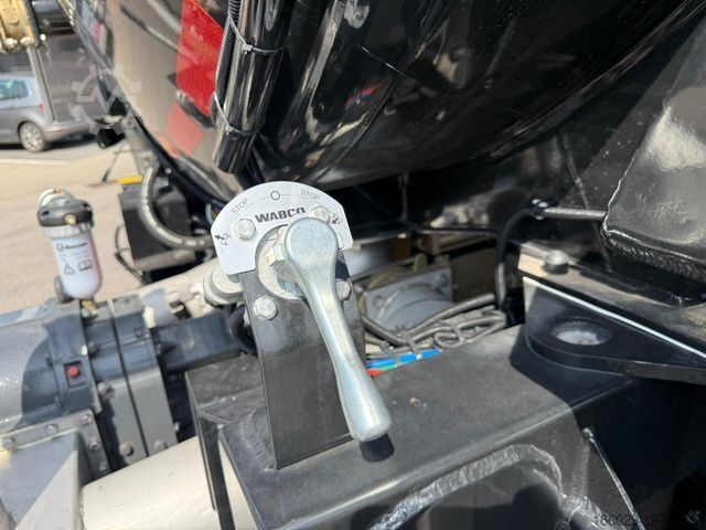 Ημιρυμουλκούμενο βυτιοφόρο KÄSSBOHRER K.STN L 30 Edelstahl Tanker Gülle Naturabfall