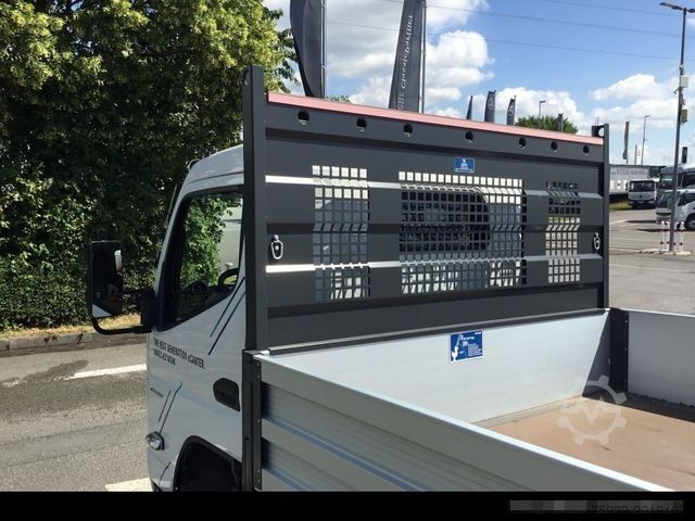 Pick-up varevogn FUSO eCanter 6S15e S-Batterie Pritschenaufbau / LED