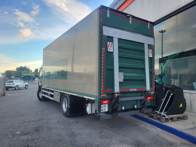 Camion de colectare colete Volvo FE280