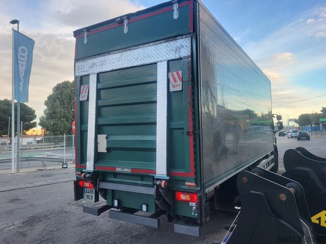 Camion de colectare colete Volvo FE280