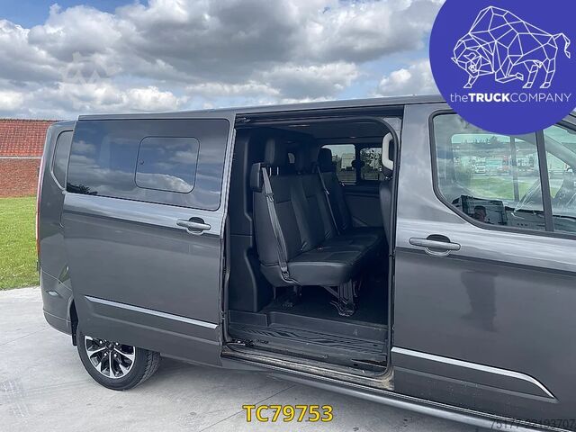 Személyszállítás Ford Transit Custom L2H1 5 - Places