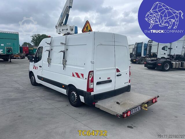 Emelőplatform Renault Master 130.35 nacelle socage