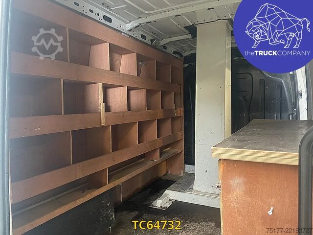 Emelőplatform Renault Master 130.35 nacelle socage