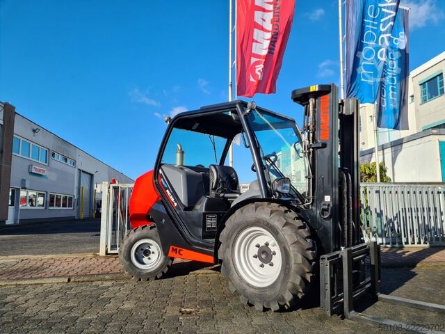 Terepemelő targonca Manitou MC 25-4 ST5B S1 Buggy