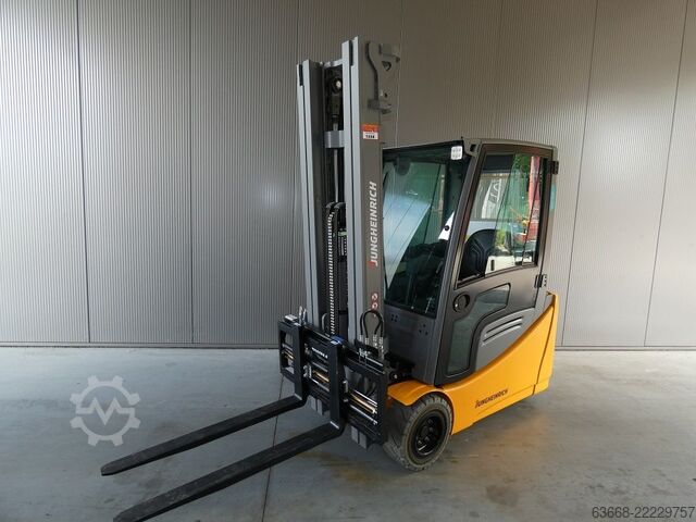Stivuitor electric cu 3 roți Jungheinrich EFG 220